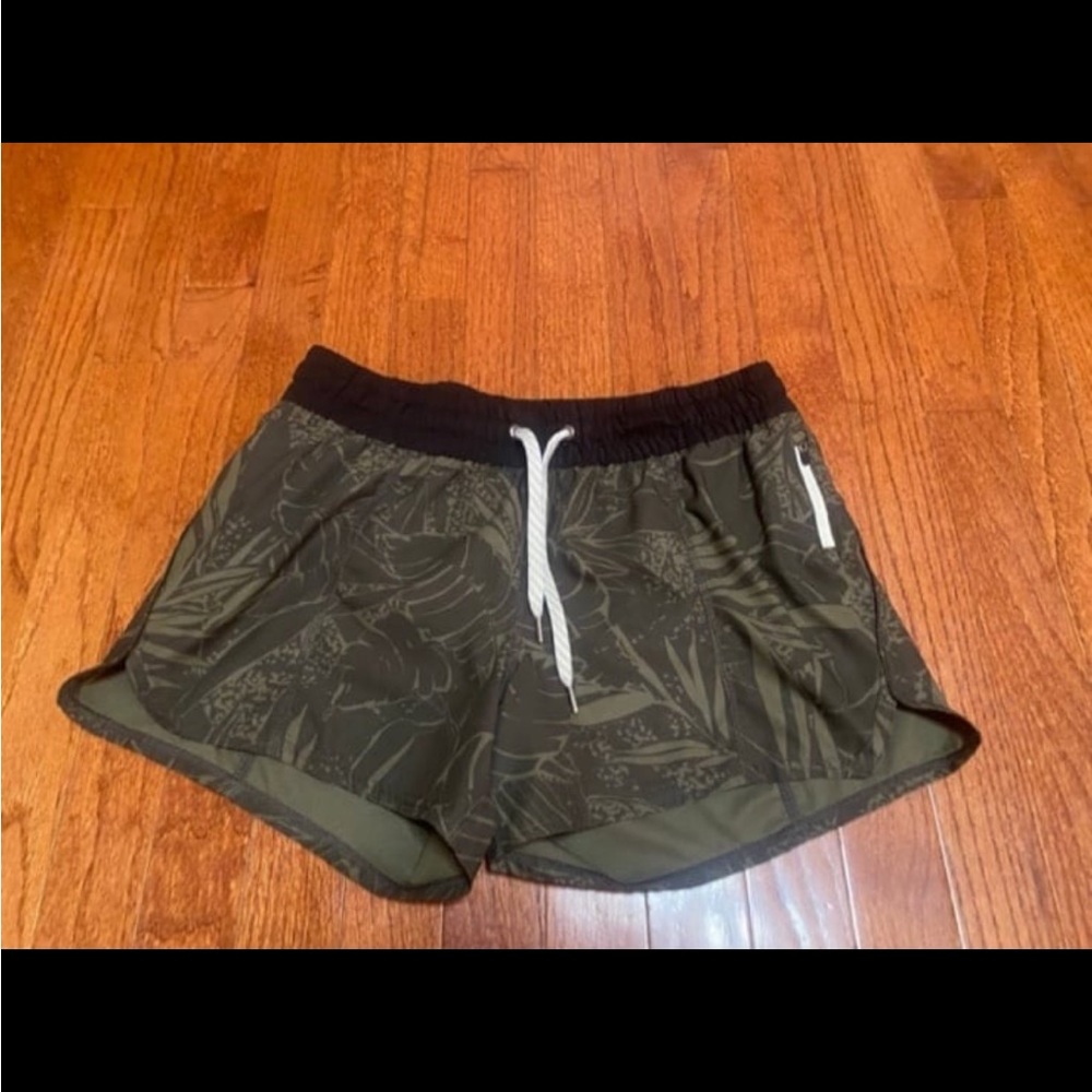Vuori shorts